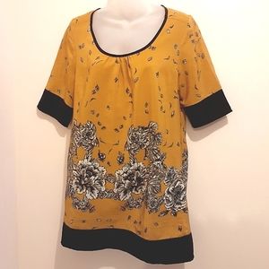 3 for $25- Darling Brand Mustard Yellow & Black Tunic Top, Size M